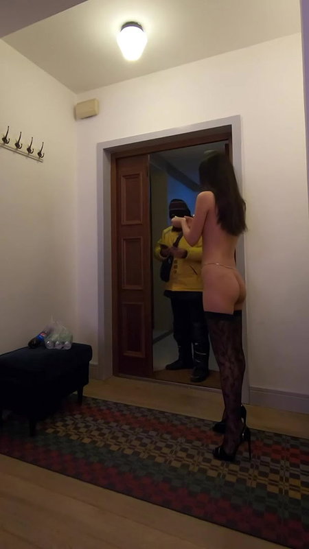 Public nude_94696bab