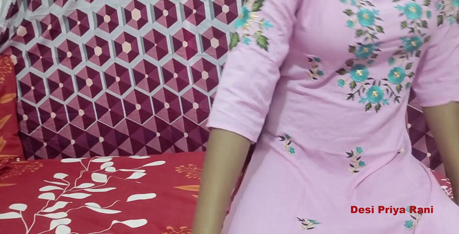 Meri Mausi Ki Beti Apni Chuchi Dikhai Hindi.