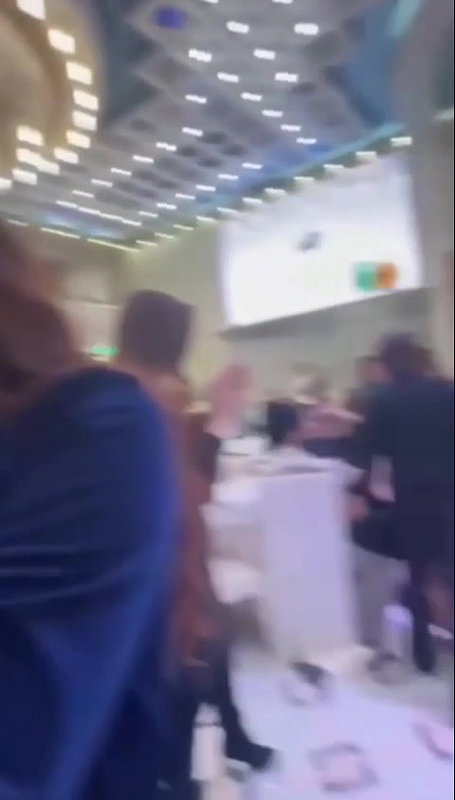 RISKY SEX IN PUBLIC WITH A SKINNY PETITE WITH TIGHT PUSSY IN THE POOL_fdde9216