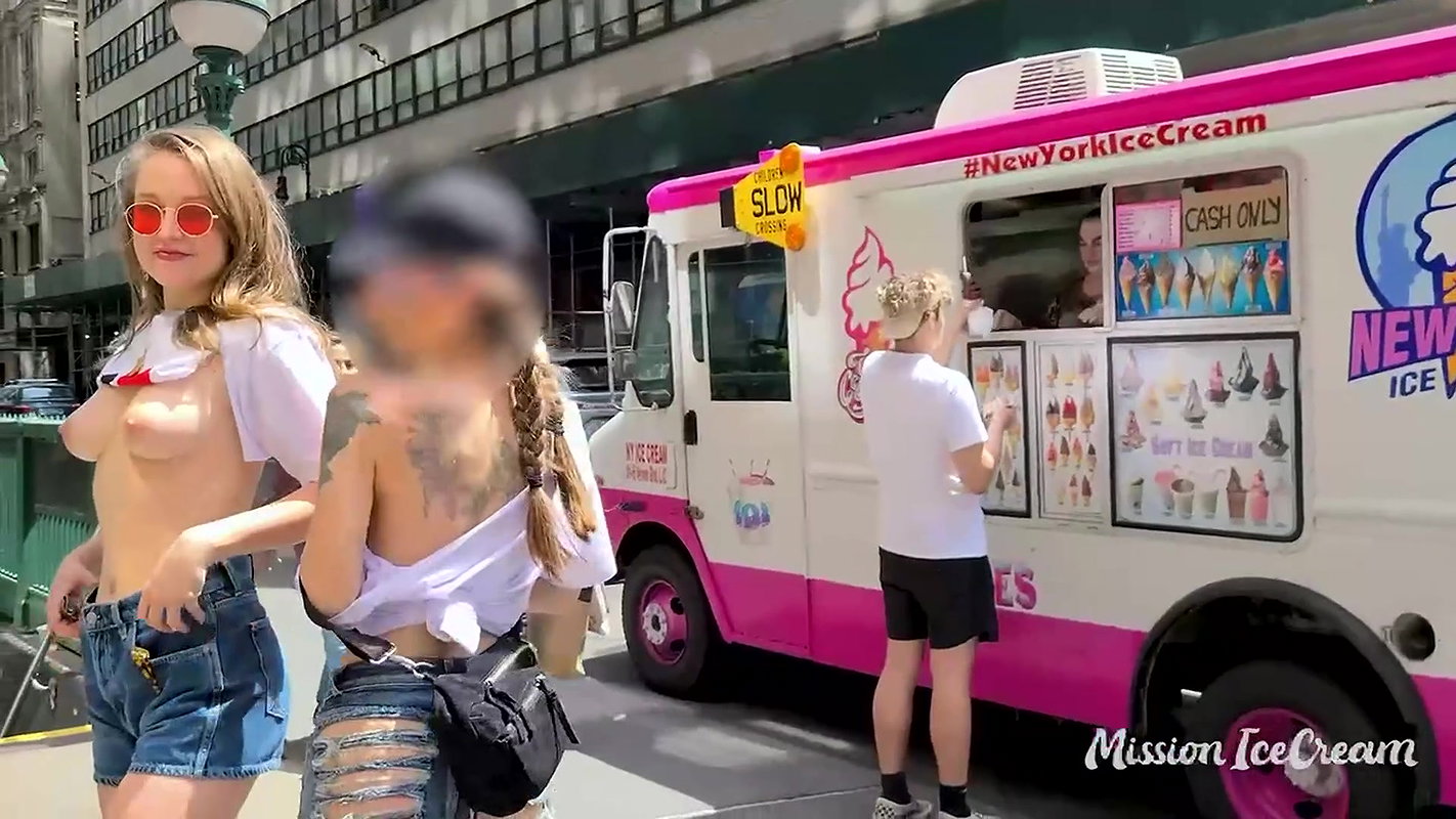 Sucked a guys dick on a public terrace_5340fbaa