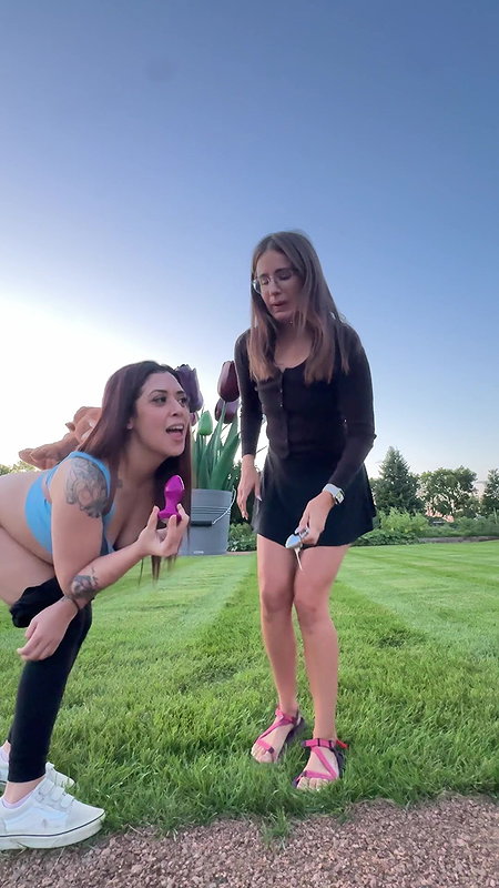 The beach makes my dick so horny – I love masturbating in public places_2e8e53de