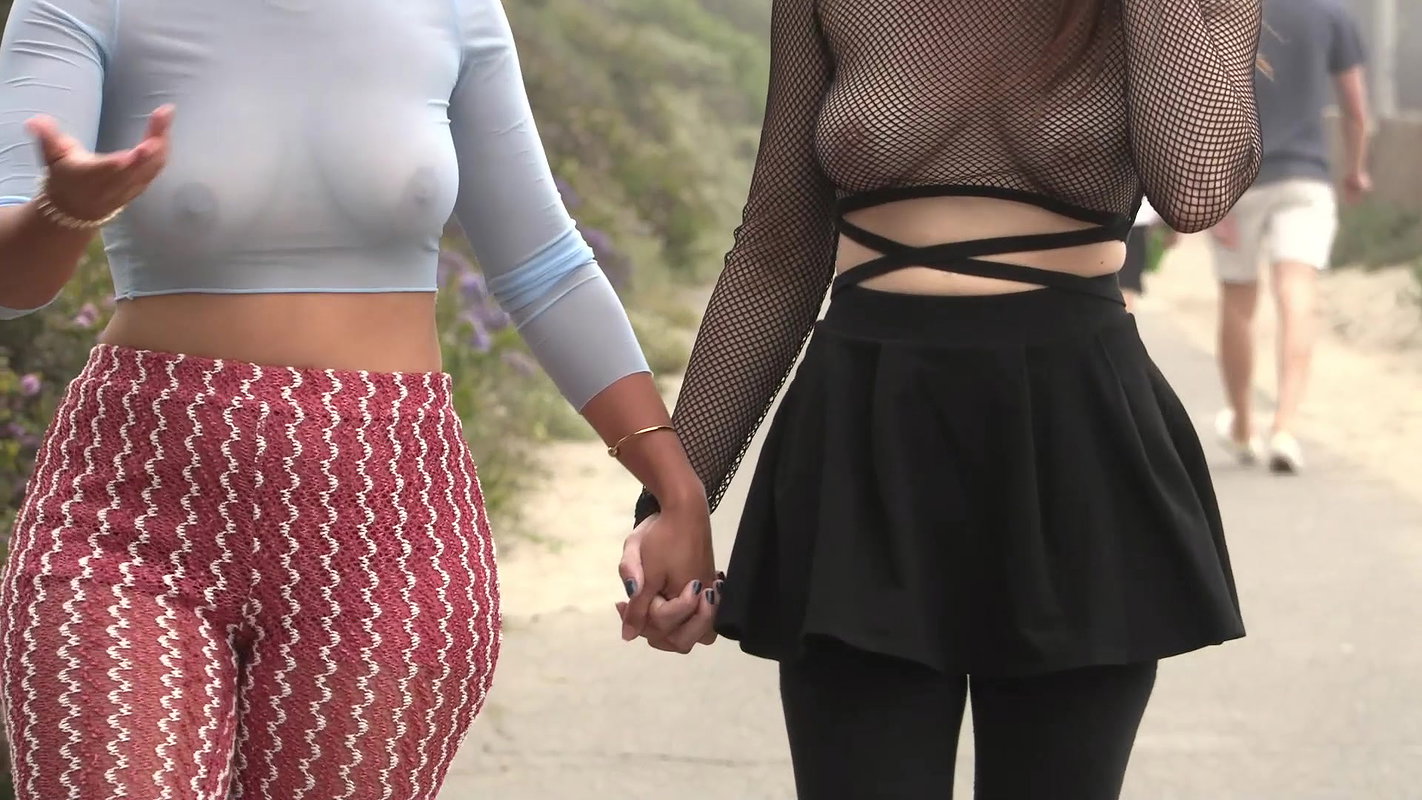 Thick Pussy Banged In Public_433a4d7a