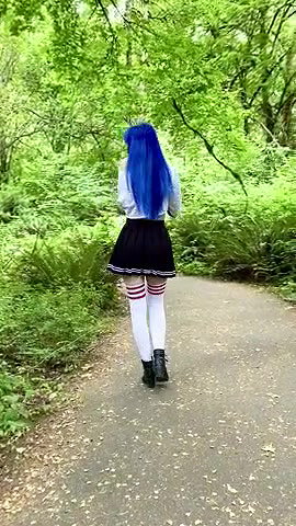 Tied hot brunette fucked in public_478bf167