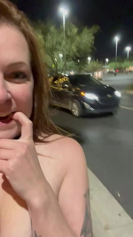 Very pregnant woman is fucked in public sex threesome orgy at a gas station_cf1c0094