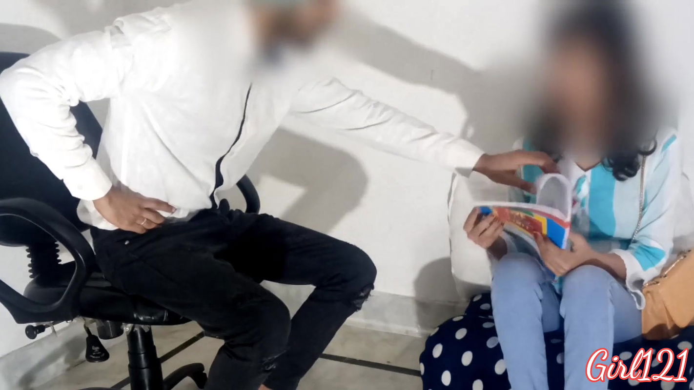 Office me chudai – Indian 18 yo pussy seduced by boss.