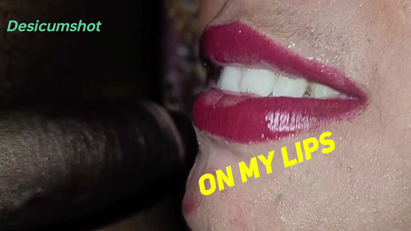 Ohh meri jaan ne to aaj mere lund ko chus kar apne lips pe hi meri pani nikal di,my hot desi sexy bhabhi awesome sucking.