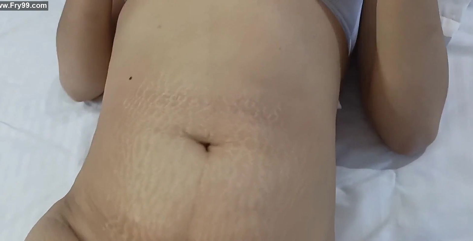 oyo me girlfriend ko puri nangi karke choda.