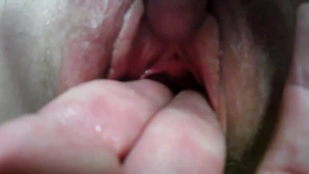 fingering and toying wifes pussy till orgasm