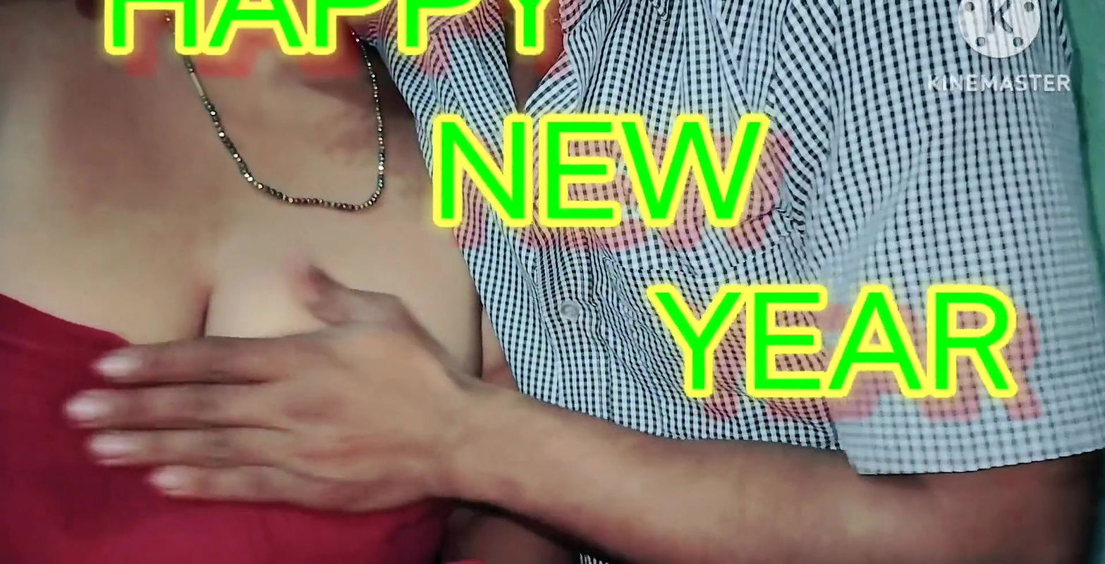 Payal wish new year to her viewers on half saree.