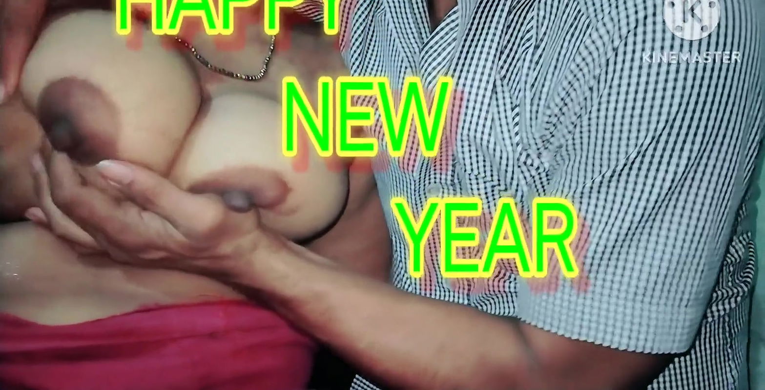 Payal wish new year to her viewers on half saree.