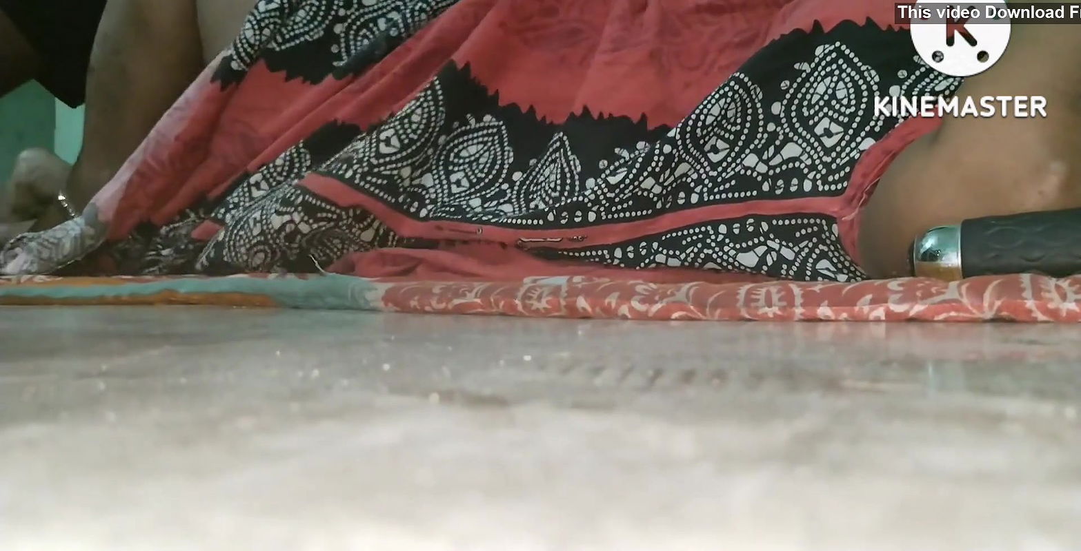 Payals hand job With a Big Radish.