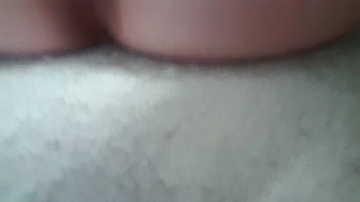 Horny amateur hairy teen fingering her wet juicy pussy on webcam