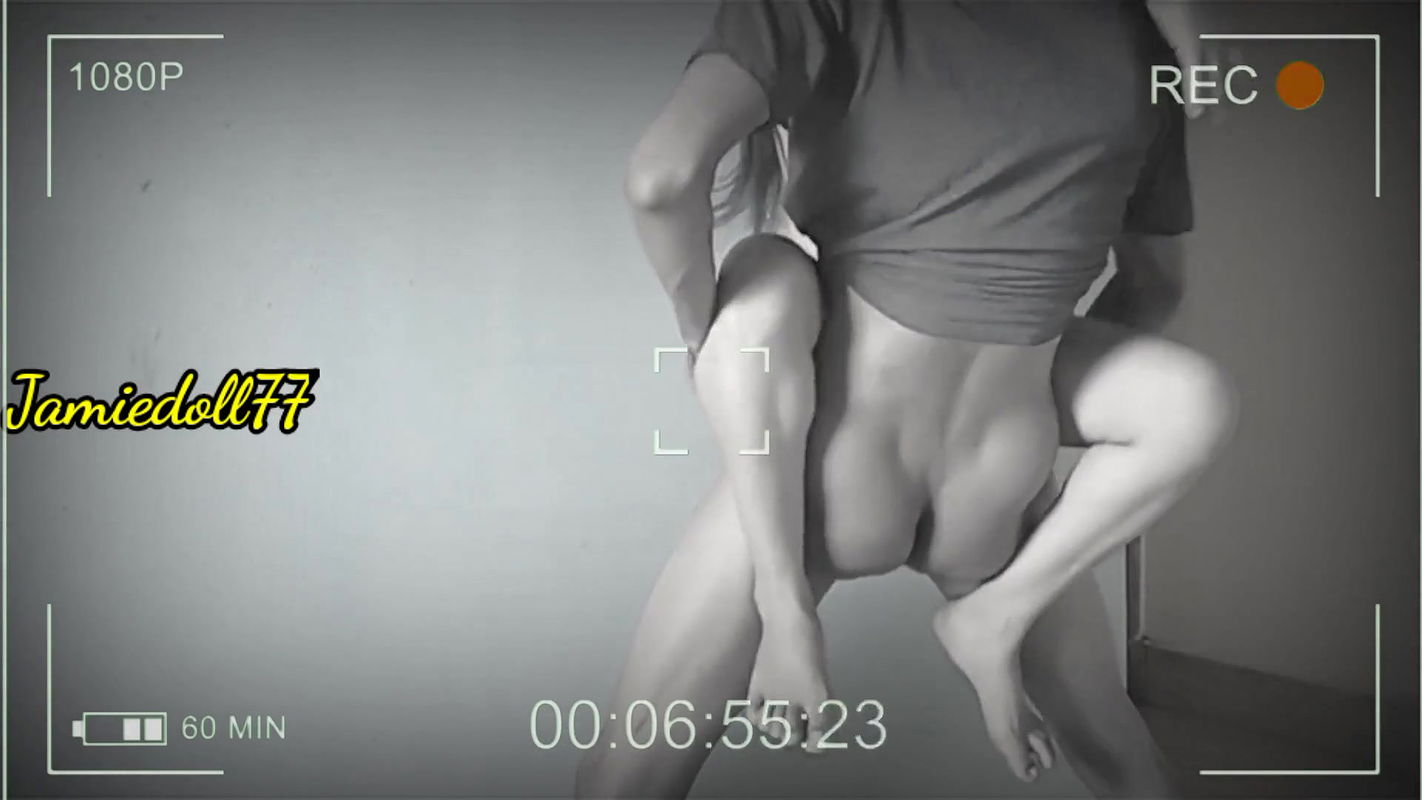 Raat ko Masturbate Karte huwe pakara step brother.