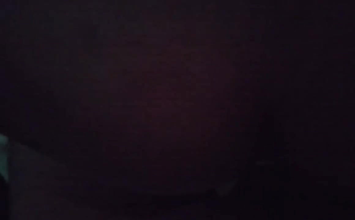 Raat mai girlfriend kai ghr mai ghus kar gumnam boy na choda.