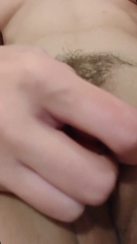 Hot brunette girl dildoing pussy till orgasm on cam