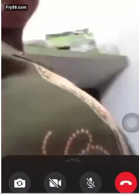 Mallu Bhabhi Showing Her Boob On VC