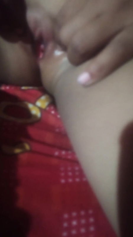 Sony ki choti bahan ki choot.