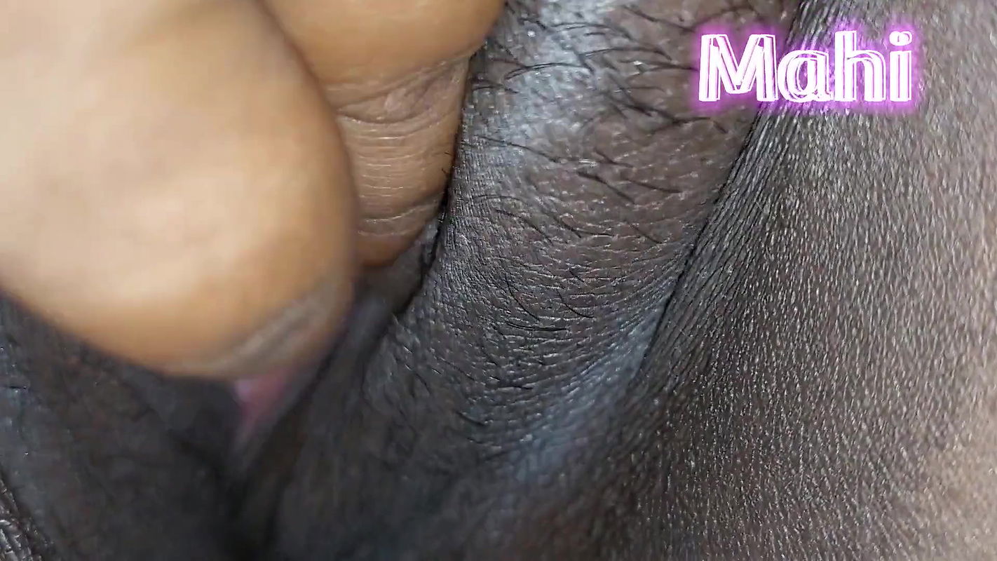 Tamil Aunty (Mahi) showing pussy and fingering with petticoat.