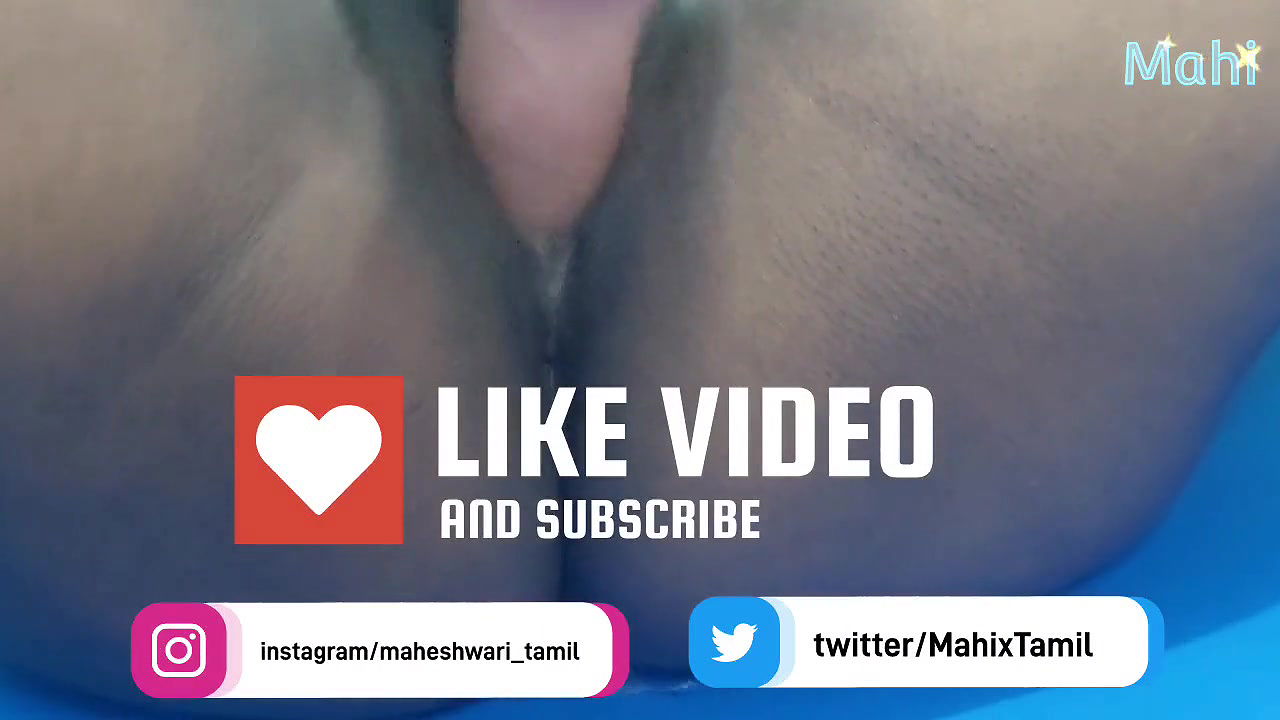 Tamil aunty Mahi Masturbating with sex toy.