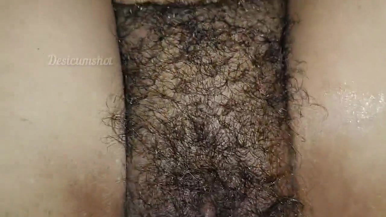 VILLAGE Desi housewife bhabhi hot sex chudayi in her house with her lover.trying anal Sex first time.