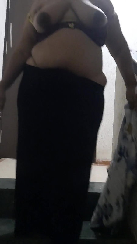 Wife Gets Naked In The Building And Starts Going Down.