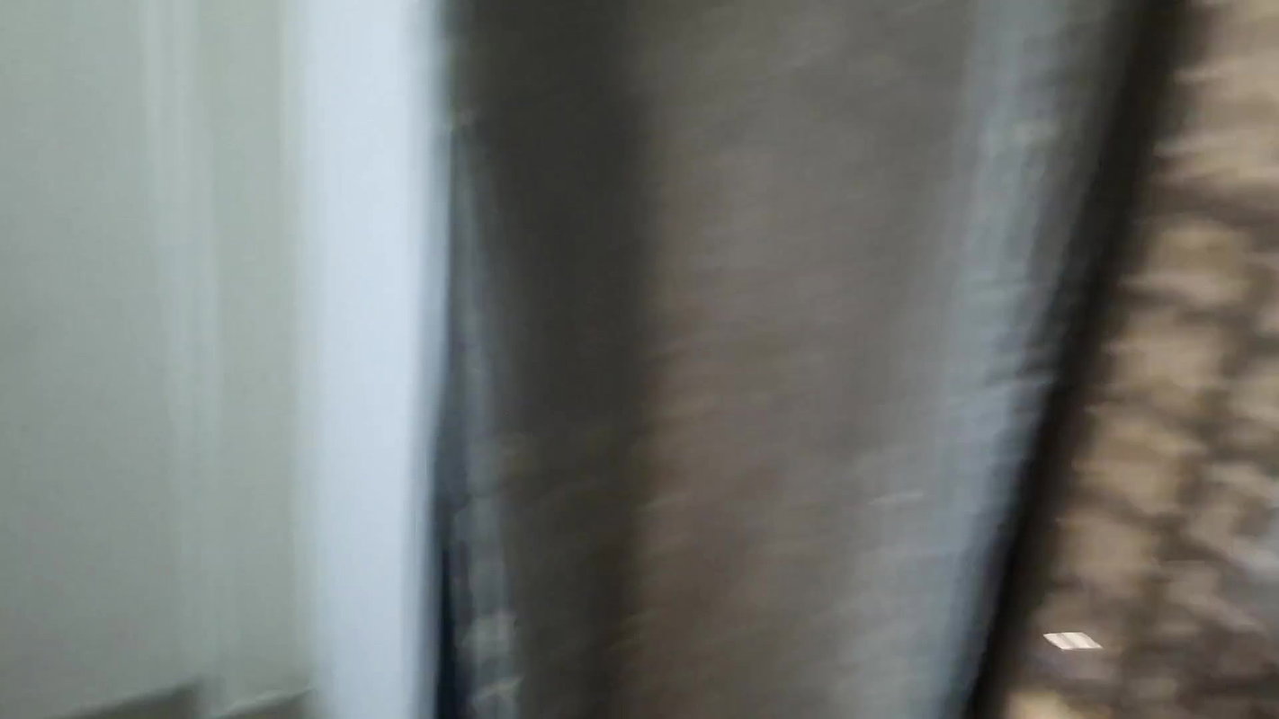 Wife showing her big ass on the balcony clear audio.