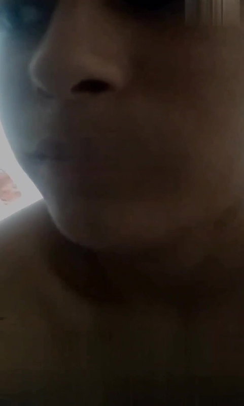 Desi Cute Girl Showing