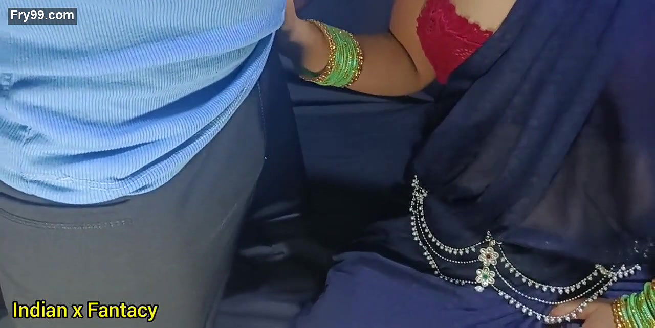 Xxx Indian bhabhi fucked with her neighbour in saree,Desi lover homemade video hot and sexy bhabhi closeup sex.