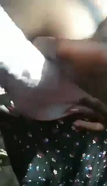 Outdoor Beach Blowjob by Sri Lankan Girl