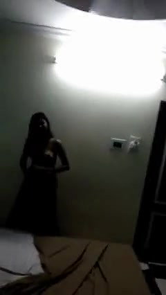 Cute Girl Captured by Lover in Hotel & Saying ” Aise Hi Post Kar Dena Bahut Request Ayenge “