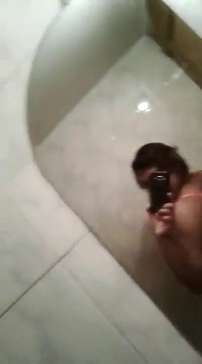 Horny Chubby Girl Showing