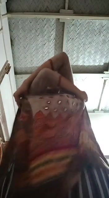 Big Boobs Desi Girl Showing