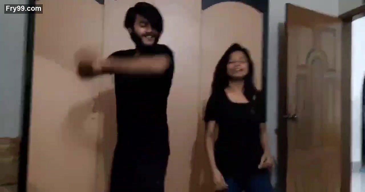 H0rny Desi Dance Couples Most Exclusive Viral Video Ft. Romace & Full NUD€ Riding Total 2 VIDEO’S?!! Don’t Miss