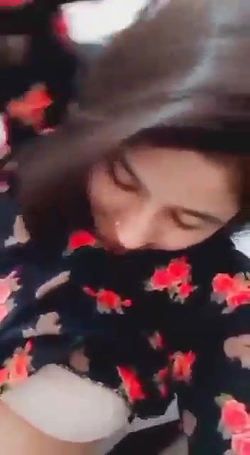 Paki Busty Girl from Lahore Showing Boobs