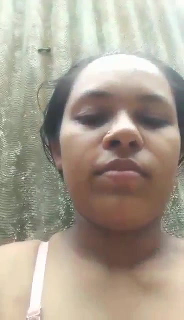 Bhabi Pissing