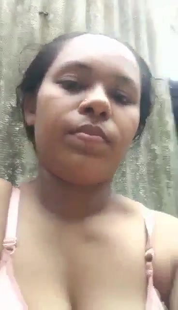 Bhabi Pissing