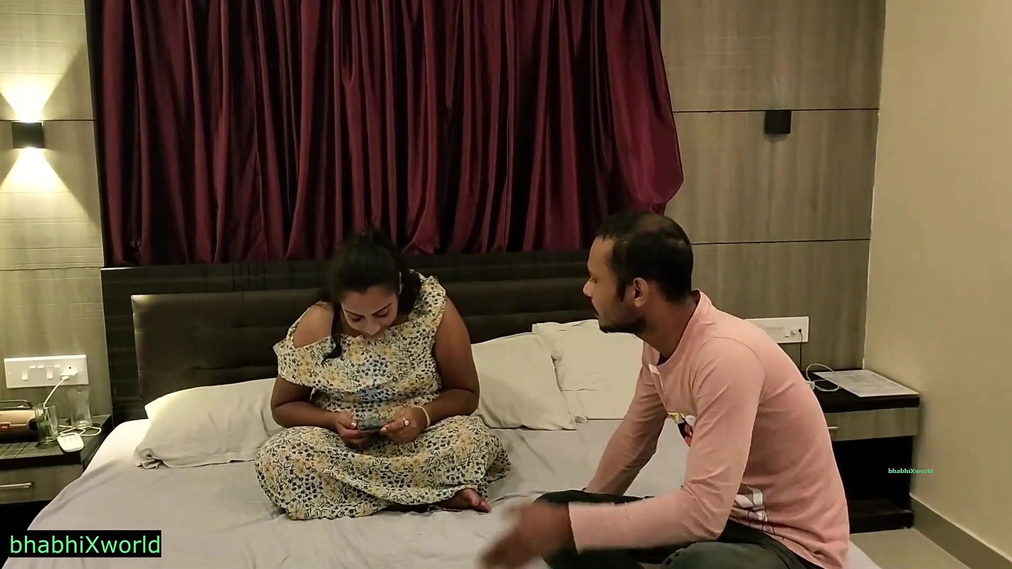 Desi bhabhi secret sex with boyfriend.. hot sex with clear audio