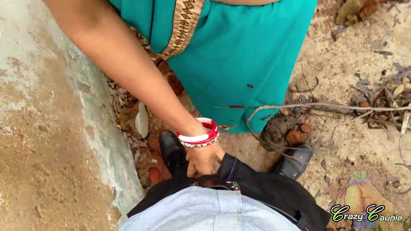 Indian Milf Cought Pissing Outdoor In Public By Stranger Fucking Hard
