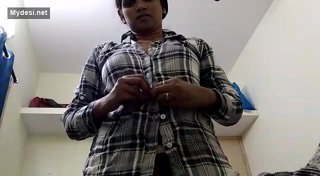 Maya bhabi open her t-s