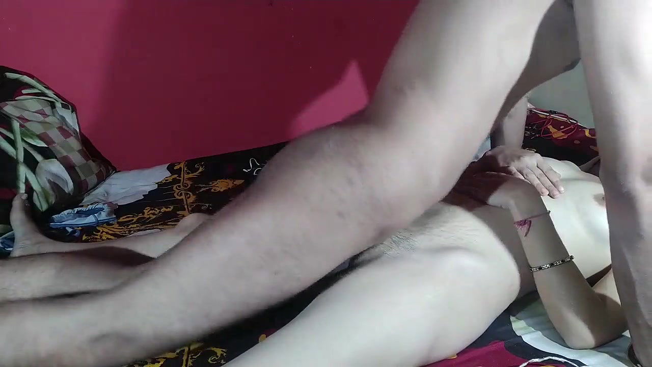 चूत का पानी निकाल दिया