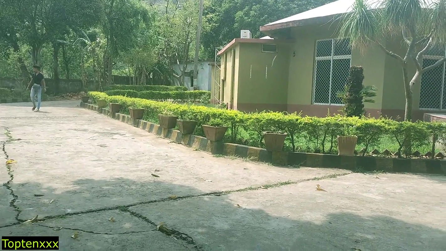 Desi rich boy vs beautiful bhabhi! Amazing hardcore sex