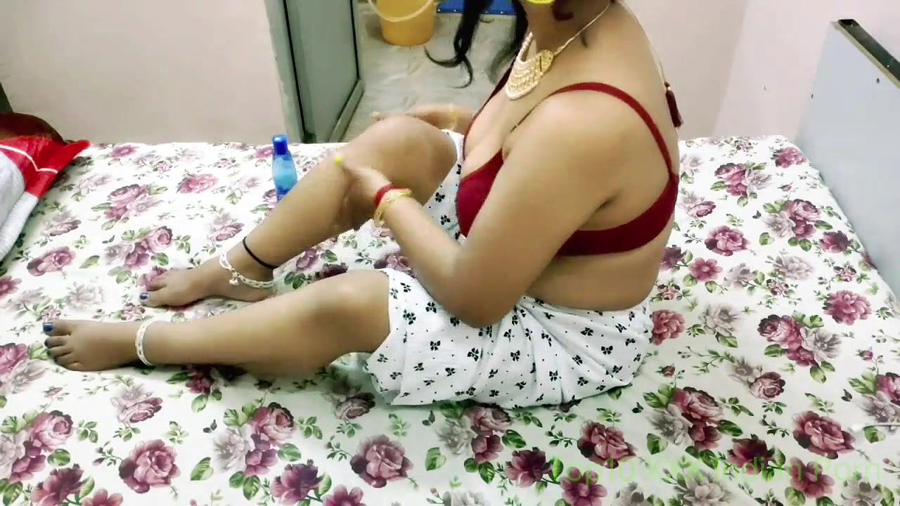 जेठ जी साली को बोले मेरे लन्ड को भी तेल लगाकर थोड़ा हिला दो, बदले में साली ने चूत मरवा ली। साफ हिन्दी आवाज़ में XXX