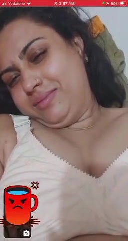 Unsatisfied Sexy Bhabi Fingering Her Creamy Pussy