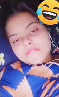 Beautiful Horny Bhabi Fingering Pussy on Video Call