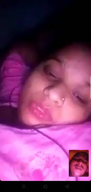 Bhabhi showing to lover