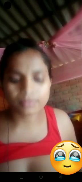 Village desi girl showing
