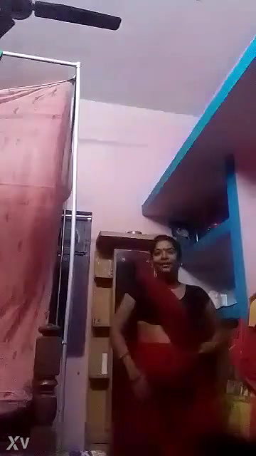 Desi Village Bhabhi Shows Her Pussy