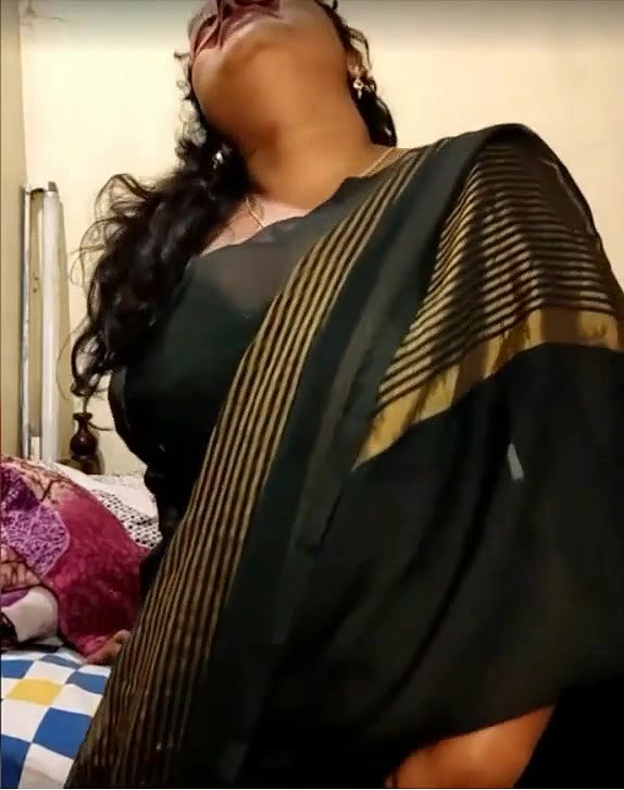 Mallu_BhabiHuge_Boobs_Naked