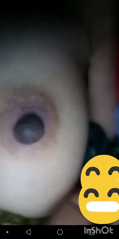 Aunty Shows her Boobs and Pussy on VC