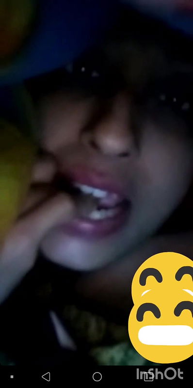 Aunty Shows her Boobs and Pussy on VC